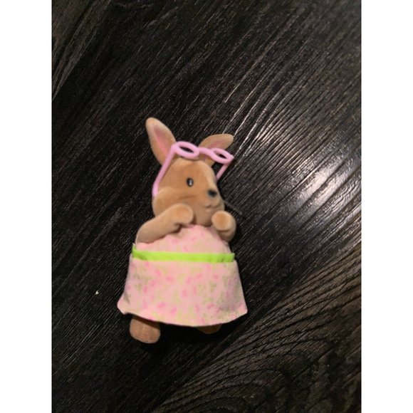 Calico Critters Bunny Rabbit Figure in Dress - Picture 2 of 4